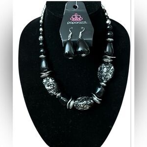 Necklace + Earings